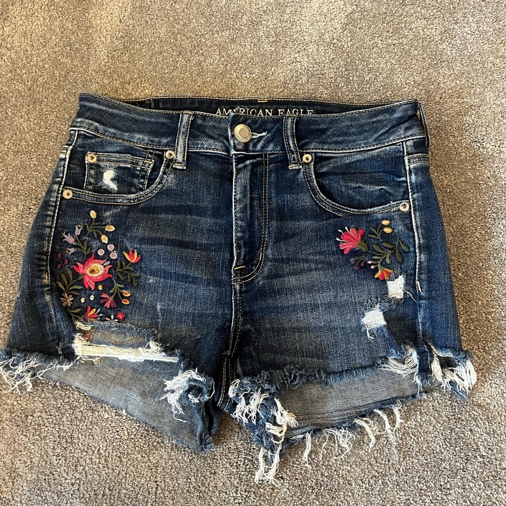 American Eagle Ne(x)t Level Stretch Hi Rise Shorty Floral Hi-Rise Shortie Denim